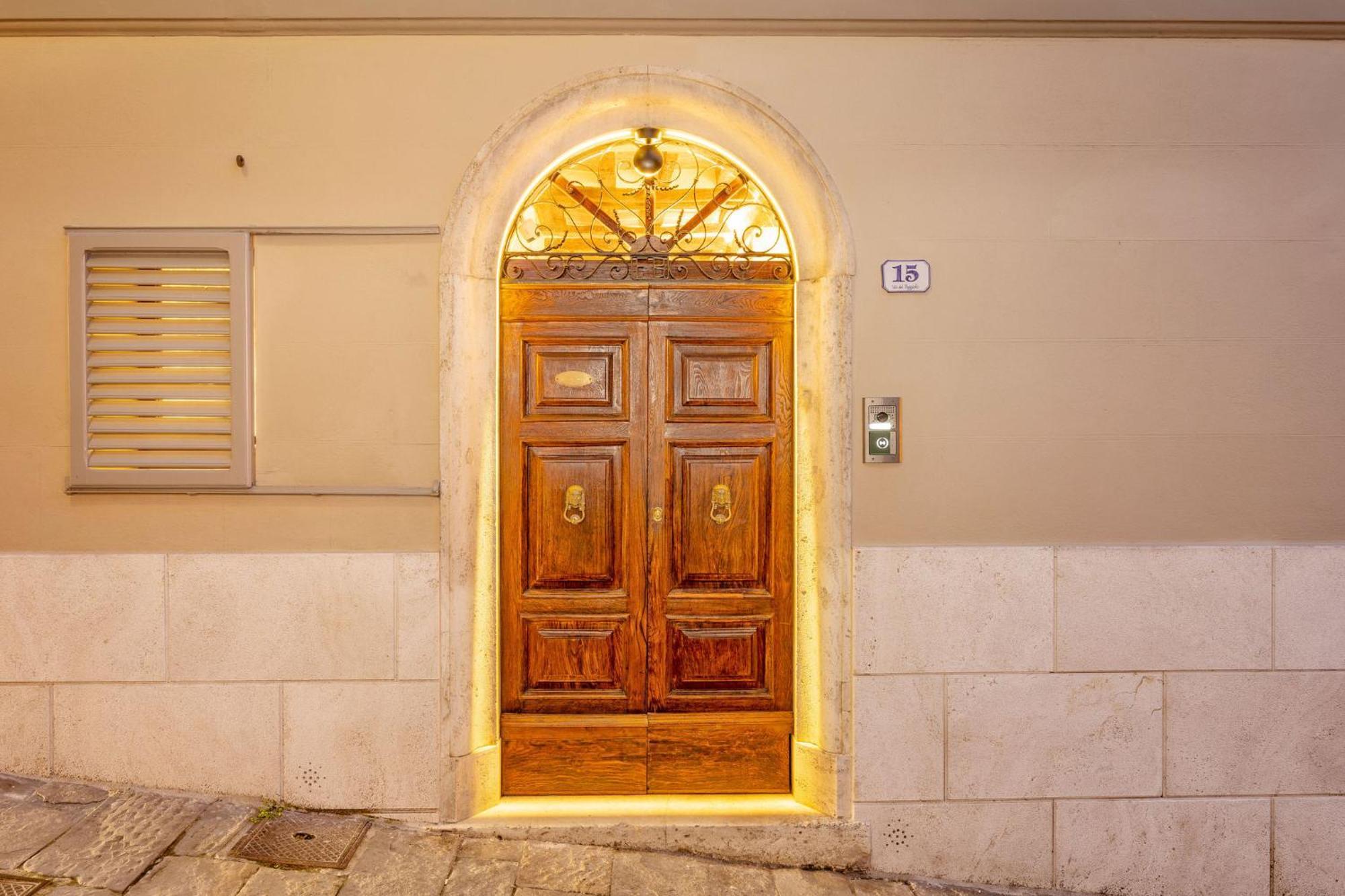 Palazzo Falcinelli Luxury Room In Montepulciano Center With Air Conditioning And Elevator Exterior foto