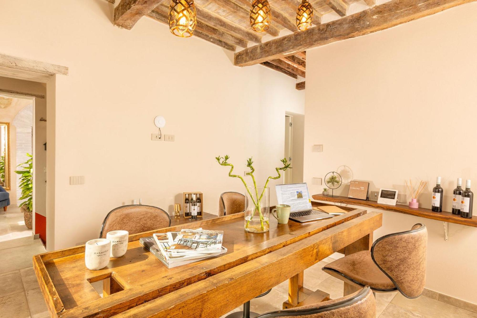 Palazzo Falcinelli Luxury Room In Montepulciano Center With Air Conditioning And Elevator Exterior foto