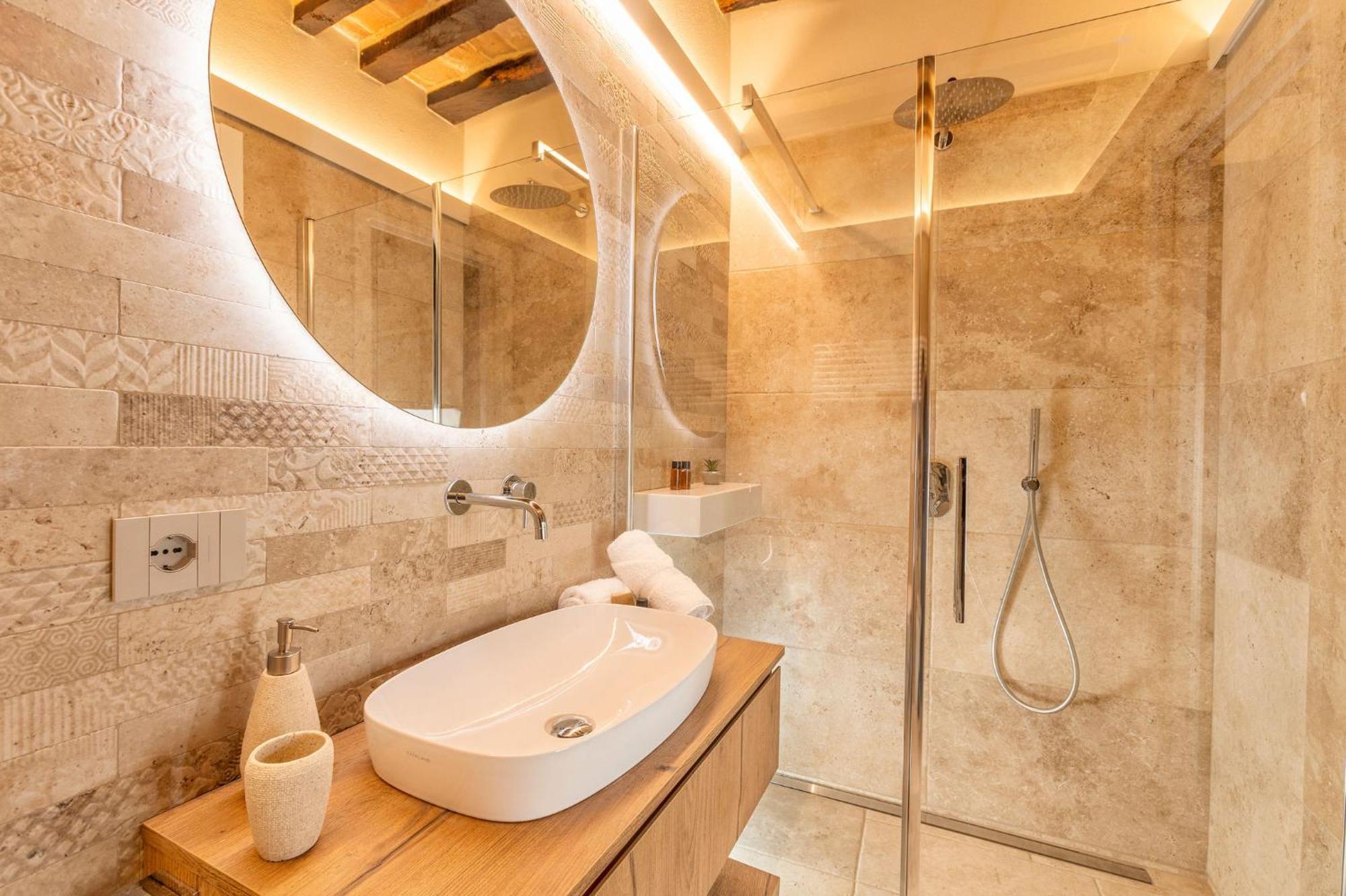 Palazzo Falcinelli Luxury Room In Montepulciano Center With Air Conditioning And Elevator Exterior foto
