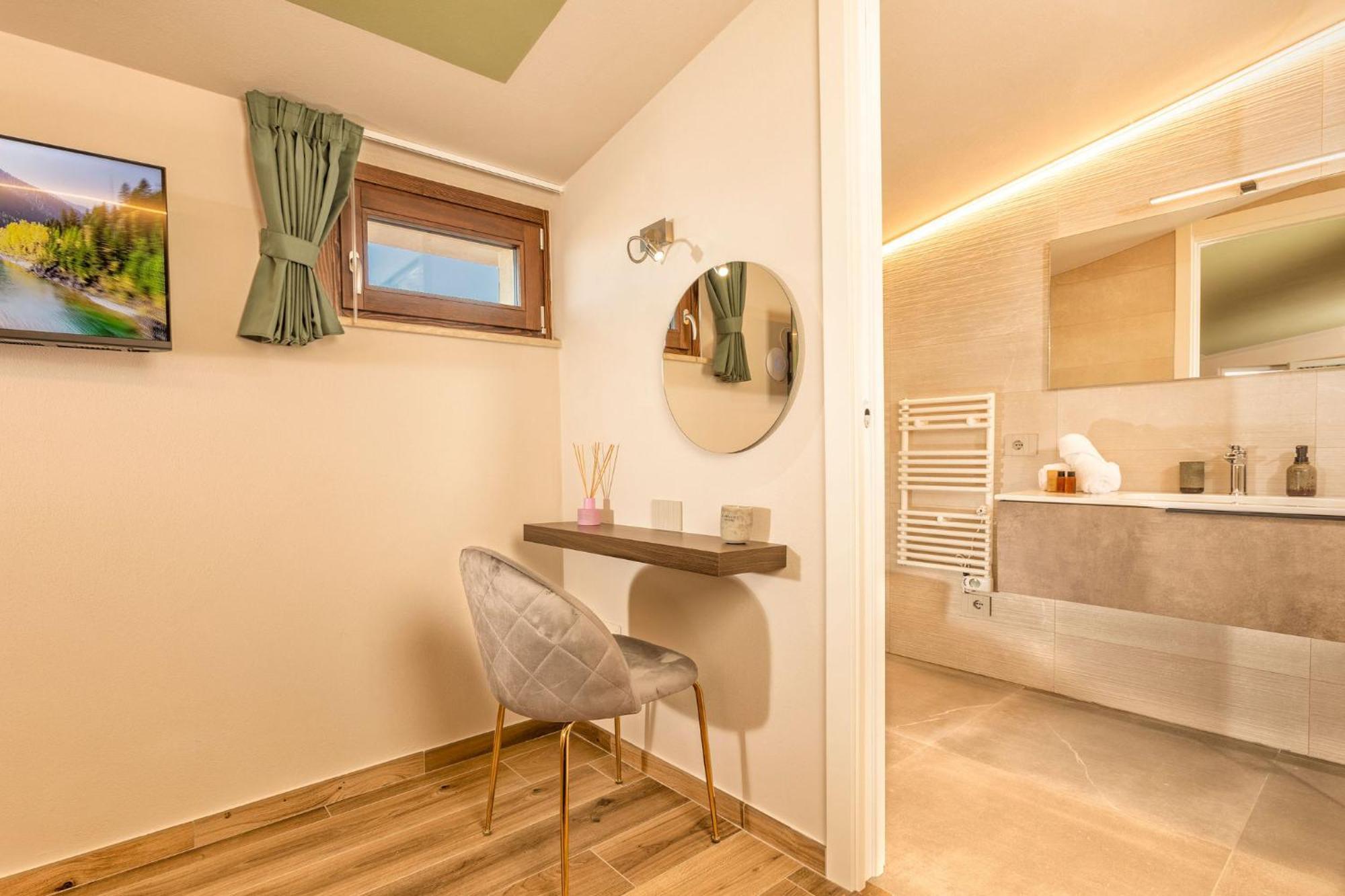 Palazzo Falcinelli Luxury Room In Montepulciano Center With Air Conditioning And Elevator Exterior foto