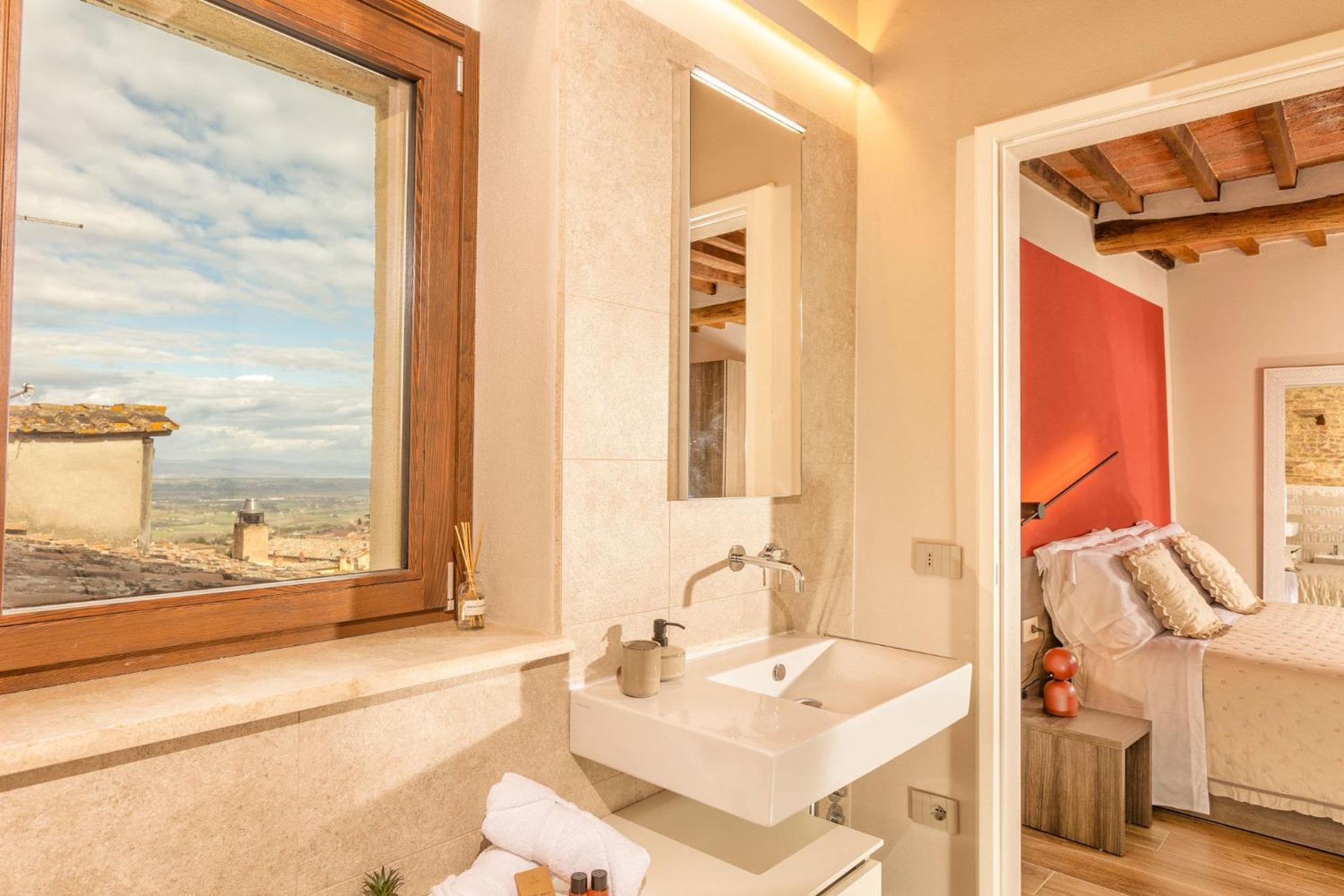 Palazzo Falcinelli Luxury Room In Montepulciano Center With Air Conditioning And Elevator Exterior foto
